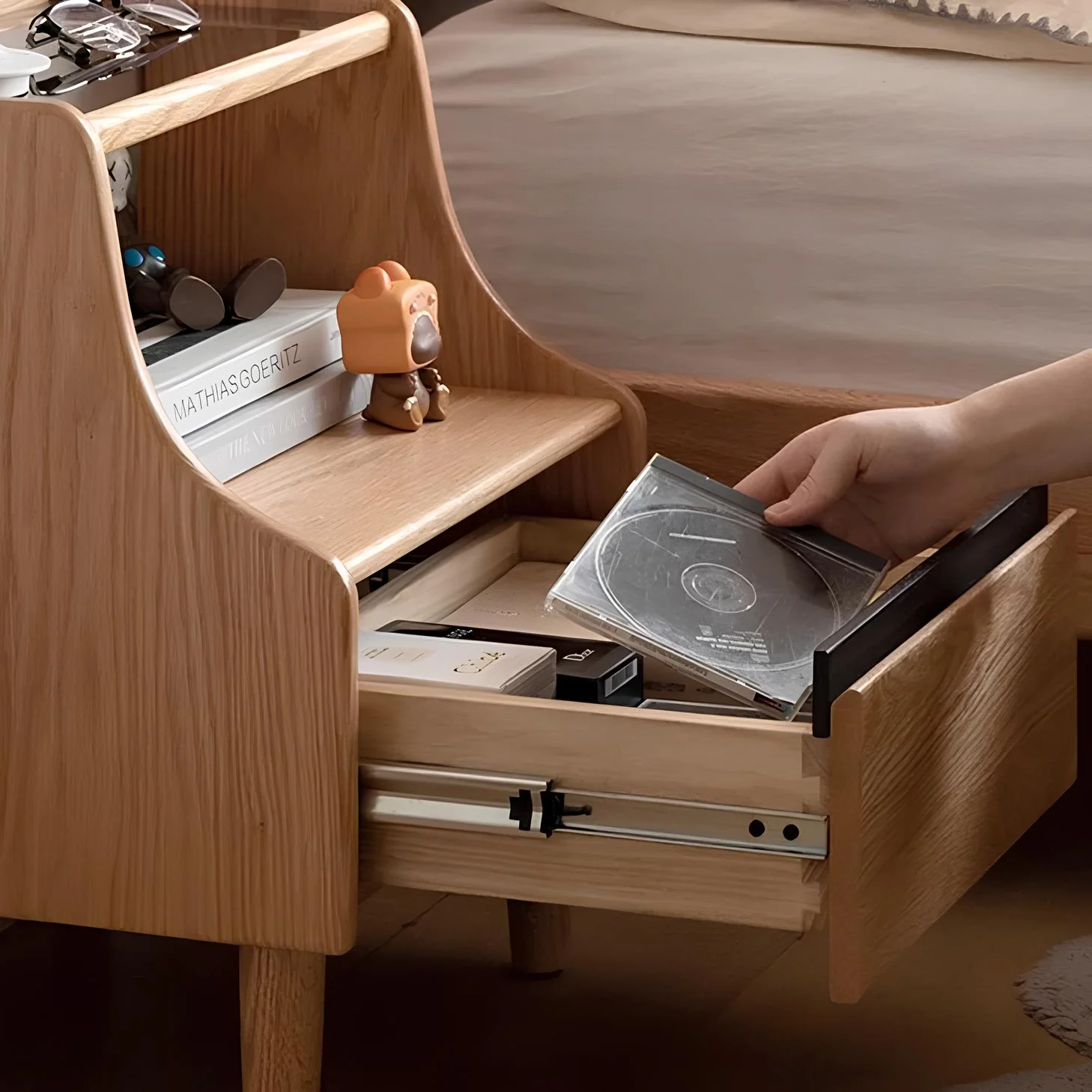 Bogen Natural Solid Oak Bedside Table - Image 9