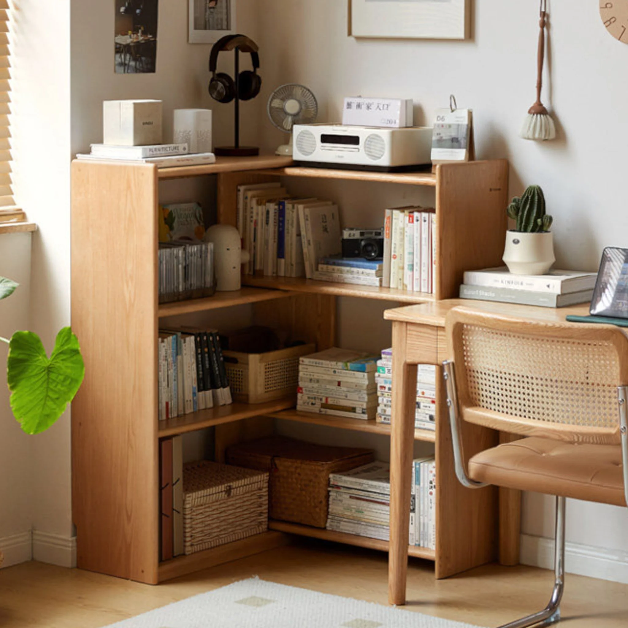 Orvieto Natural Solid Oak Extending Turning Bookcase - Image 3